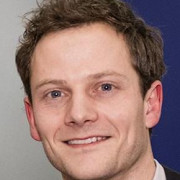 Simon Tilma Vistisen fra Aarhus Universitet og Aarhus Universitetshospital modtager Erhoff Fondens talentpris. Prisen får han for sit bidrag til medicoteknik og klinisk fysiologi. Simon Tilma Vistisen fra Aarhus Universitet og Aarhus Universitetshospital modtager Erhoff Fondens talentpris. Prisen får han for sit bidrag til medicoteknik og klinisk fysiologi.