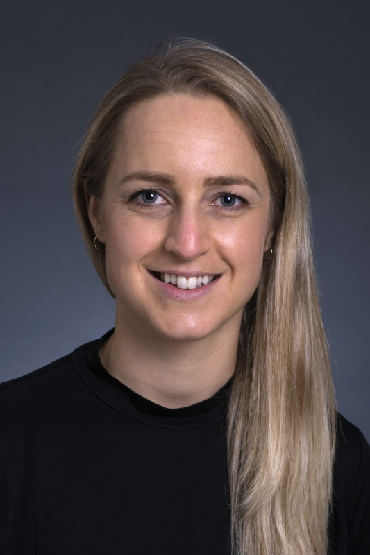 Enlige kvinder og kvinder med en lav socialøkonomisk position kan have behov for ekstra støtte og opfølgning efter behandlingen af brystkræft. Det siger Cathrine Fonnesbech Hjorth, der med en gruppe kolleger har analyseret data om civilstand, samliv, 