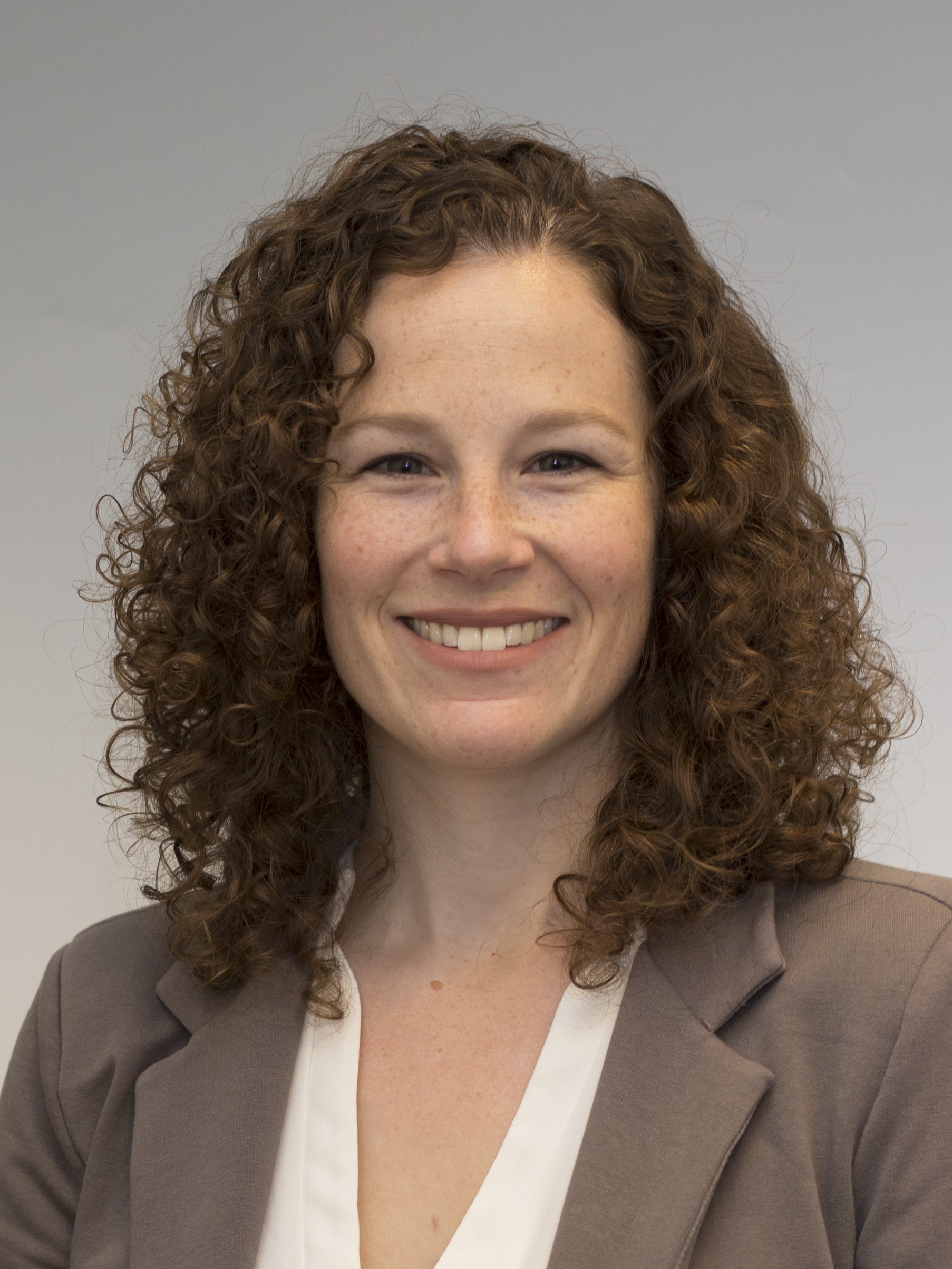 De genetiske risikoscores kan endnu ikke anvendes til tidlig diagnostik af bipolar sygdom og skizofreni i klinisk praksis, men forskerne håber, at det kan blive tilfældet i fremtiden. Katherine Musliner og Søren Dinesen Østergaard er to af forskerne b